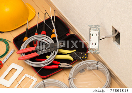 電気工事　コンセント工事 77861313
