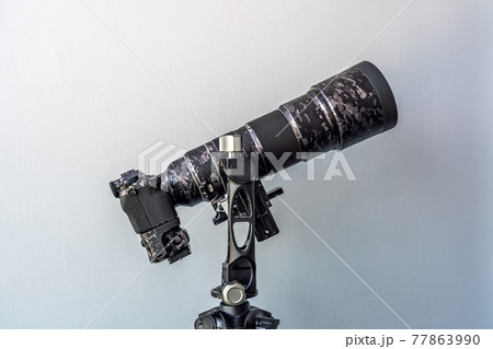 望遠レンズとジンバル 77863990