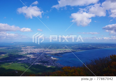 青森県 釜臥山からむつ市街を望む 青森県 釜臥山からむつ市街を望む 77867042