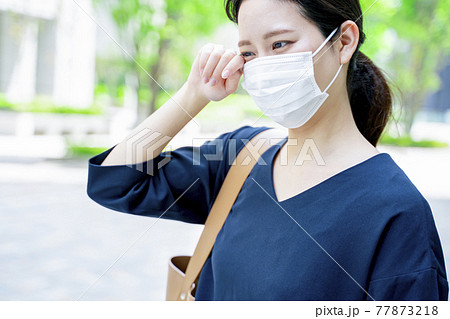 女性　体調不良　アレルギー 77873218