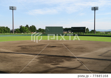 野球場 77885168