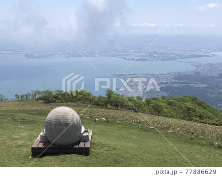 琵琶湖バレイ山頂から眺める景色 77886629