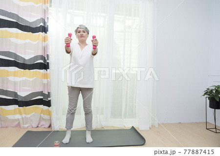 シニア 先輩 年上 77887415