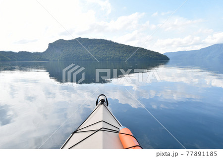 十和田湖でカヤック 77891185