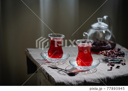 Hot red karkade tea 77893945
