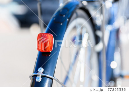 自転車のパーツ　リアリフレクター　反射板　トリミングアップ 77895536