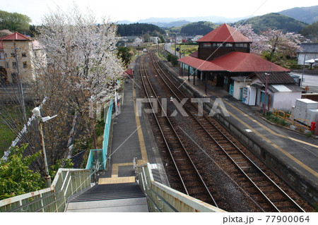 八高線　明覚駅にて 77900064