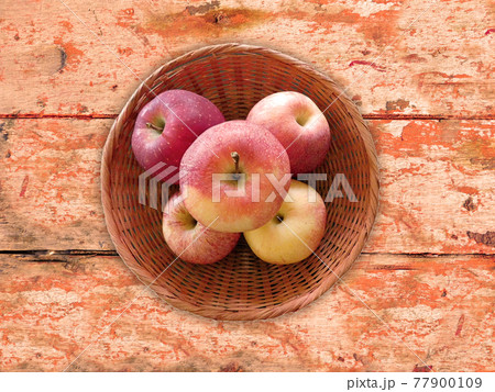 apples 77900109