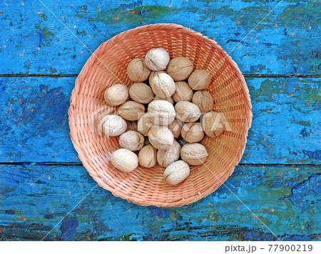 walnuts in shell walnuts in shell 77900219