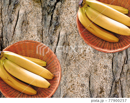 bananas bananas 77900257