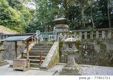久能山東照宮の廟所宝塔 77901721