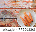 carrots 77901898