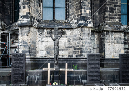 世界遺産、ケルン大聖堂を外観する 世界遺産、ケルン大聖堂を外観する 77901932
