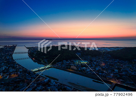 香川県観音寺市の夕景 77902496