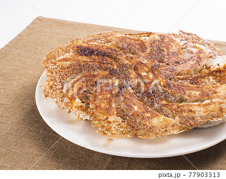 羽根つき餃子 77903313