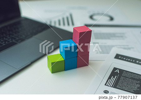 Image photo Image photo 77907137