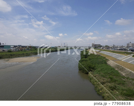 大和川に架かる第四新明治橋から見る風景 大和川に架かる第四新明治橋から見る風景 77908638