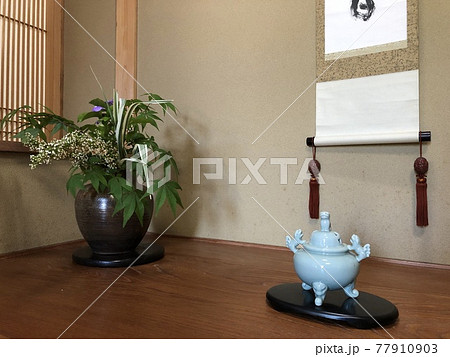 初夏の床の間 77910903