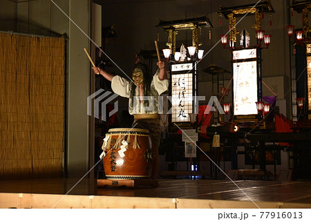 石川県輪島市 御陣乗太鼓の実演(キリコ会館) 石川県輪島市 御陣乗太鼓の実演(キリコ会館) 77916013