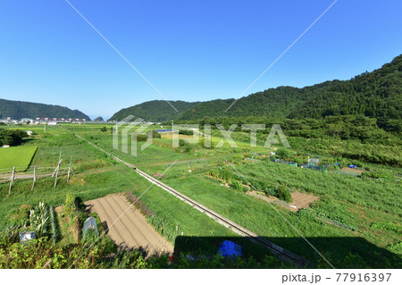 2020年夏、三陸鉄道の宮古駅から普代駅間の車窓からの風景 77916397