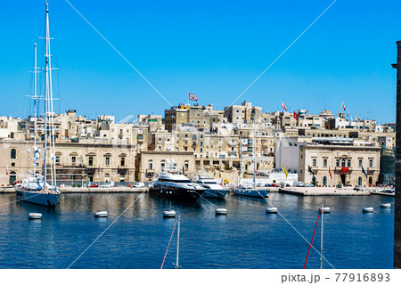 マルタ島コスピークワの街中 77916893