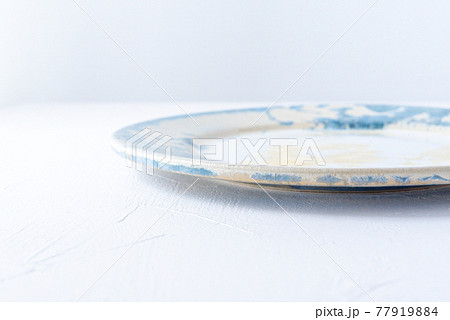 益子焼の丸皿 結晶釉 側面 益子焼の丸皿 結晶釉 側面 77919884