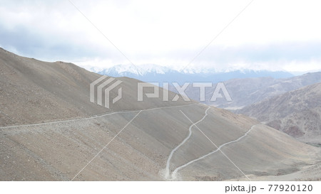 登山 山 道路 77920120