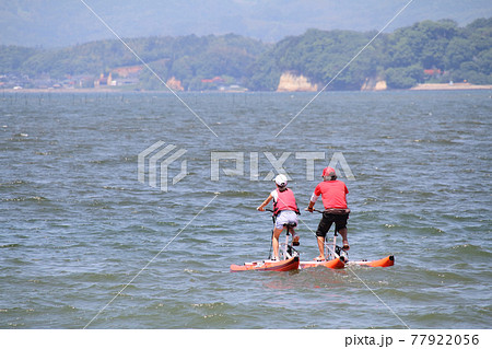 SUP(サップ)体験イベントで行われた水上自転車体験 SUP(サップ)体験イベントで行われた水上自転車体験 77922056
