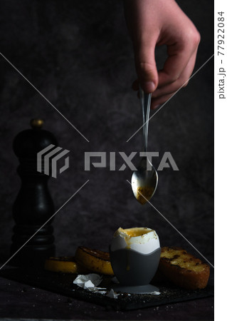 soft-boiled egg on a stand 77922084