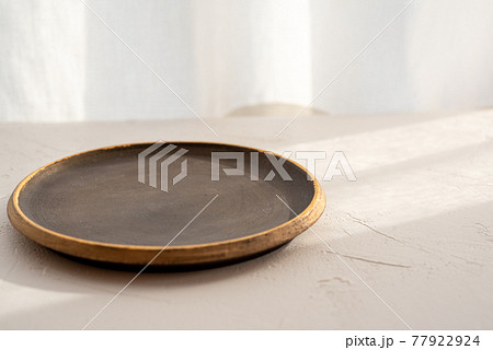 笠間焼の皿　茶色 77922924