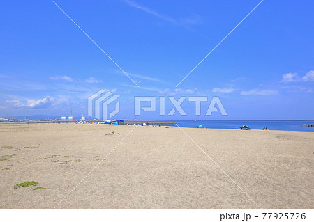 真夏の阿字ヶ浦海岸 ( 8月 茨城県 ひたちなか市 ) 真夏の阿字ヶ浦海岸 ( 8月 茨城県 ひたちなか市 ) 77925726