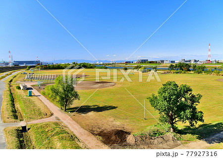 戸田橋/荒川 上流方面を望む(東京都板橋区)【2020.11】 戸田橋/荒川 上流方面を望む(東京都板橋区)【2020.11】 77927316