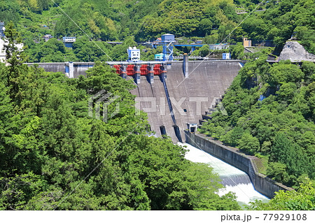 【高知県】新緑の大渡ダム 77929108