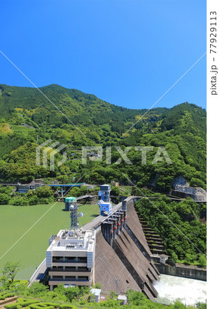 【高知県】新緑の大渡ダム 77929113