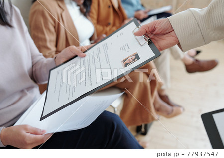 Passing CV to recruitment manager Passing CV to recruitment manager 77937547