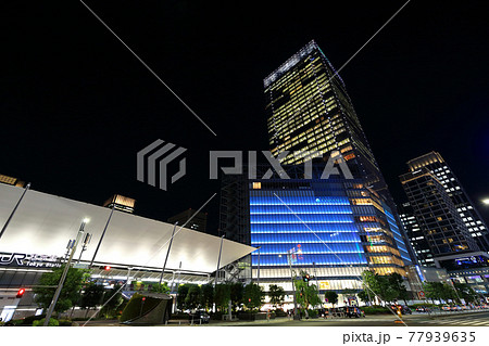 東京駅 八重洲口 グランルーフと大丸東京 東京駅 八重洲口 グランルーフと大丸東京 77939635