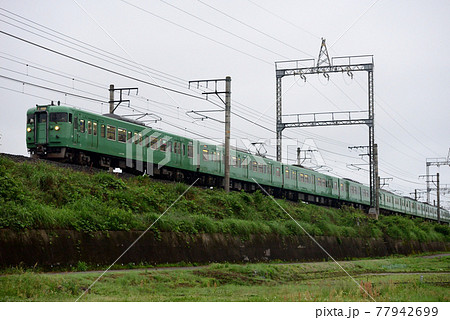 湖西線を走る113系普通電車 湖西線を走る113系普通電車 77942699