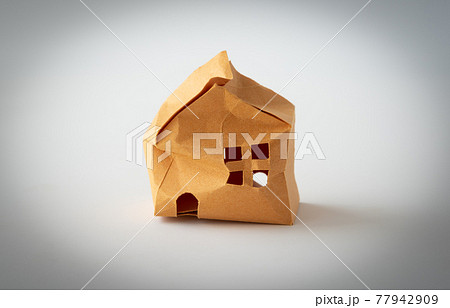 欠陥住宅　手抜き工事　査定　空き家　老朽化　解体　不動産 77942909