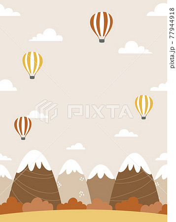 山並みと空に熱気球が浮かぶ秋の風景、シームレスな秋の背景素材 77944918