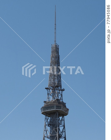 青空の名古屋テレビ塔（セントラルパーク）展望台 77945086