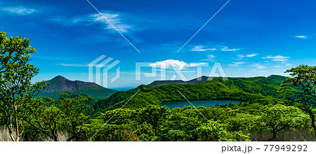 丸岡山より大幡池と高千穂峰を望む 77949292