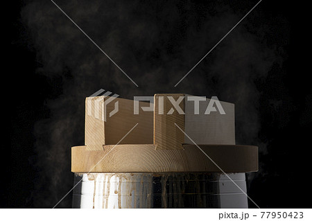 羽釜でご飯を炊く 羽釜でご飯を炊く 77950423