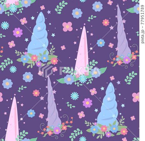 Seamless child pattern with multicolored unicorn horns with wreath of flowers and stars sparks on violet background. Rainbow decoration. Vector cartoon flat texture 77951789