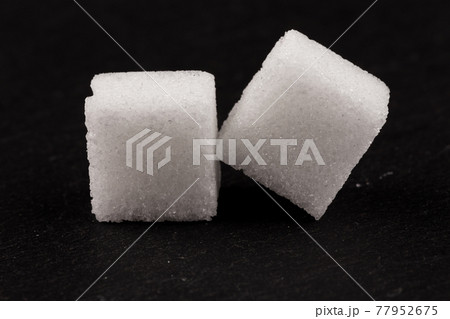 White refined sugar 77952675