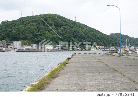 下関漁港 伊崎岸壁から見る彦島海士郷町 下関漁港 伊崎岸壁から見る彦島海士郷町 77955841