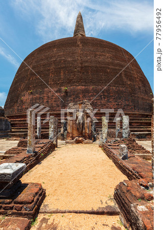 Buddhist dagoba, stupa in ancient city of Pollonaruwa 77956492