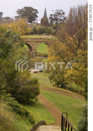 オーストラリア タスマニア リッチモンドにある豪州最古の石橋 オーストラリア タスマニア リッチモンドにある豪州最古の石橋 77957425