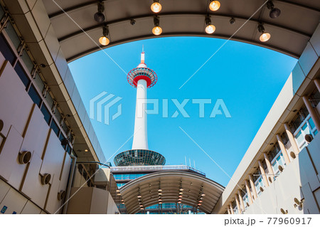 地下から見上げる京都タワー 地下から見上げる京都タワー 77960917