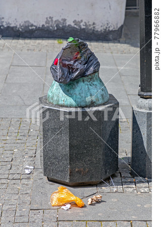 Litter Litter 77966882