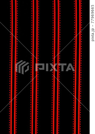 Red lines Red lines 77969665